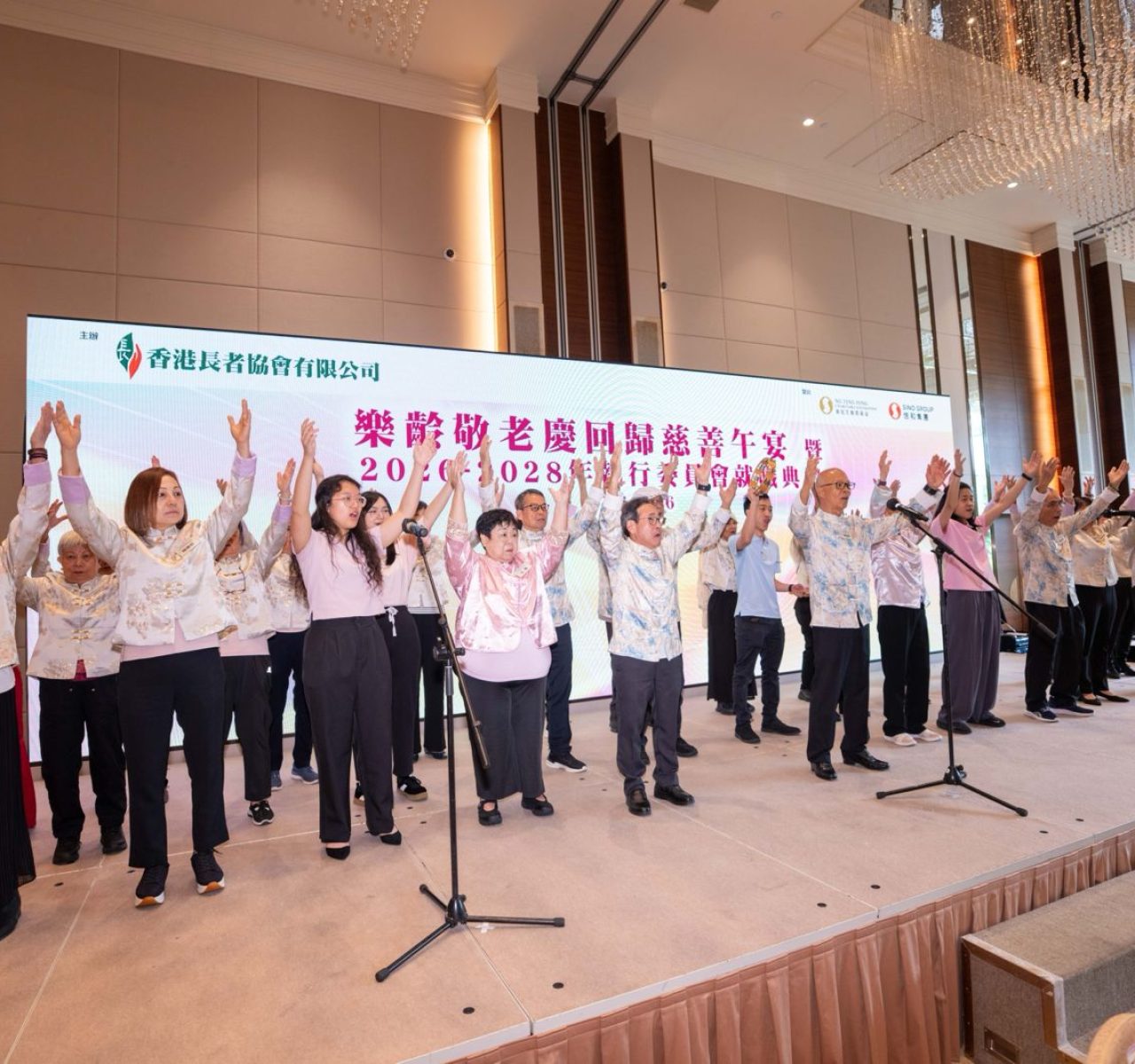 silver-voice-performance-10